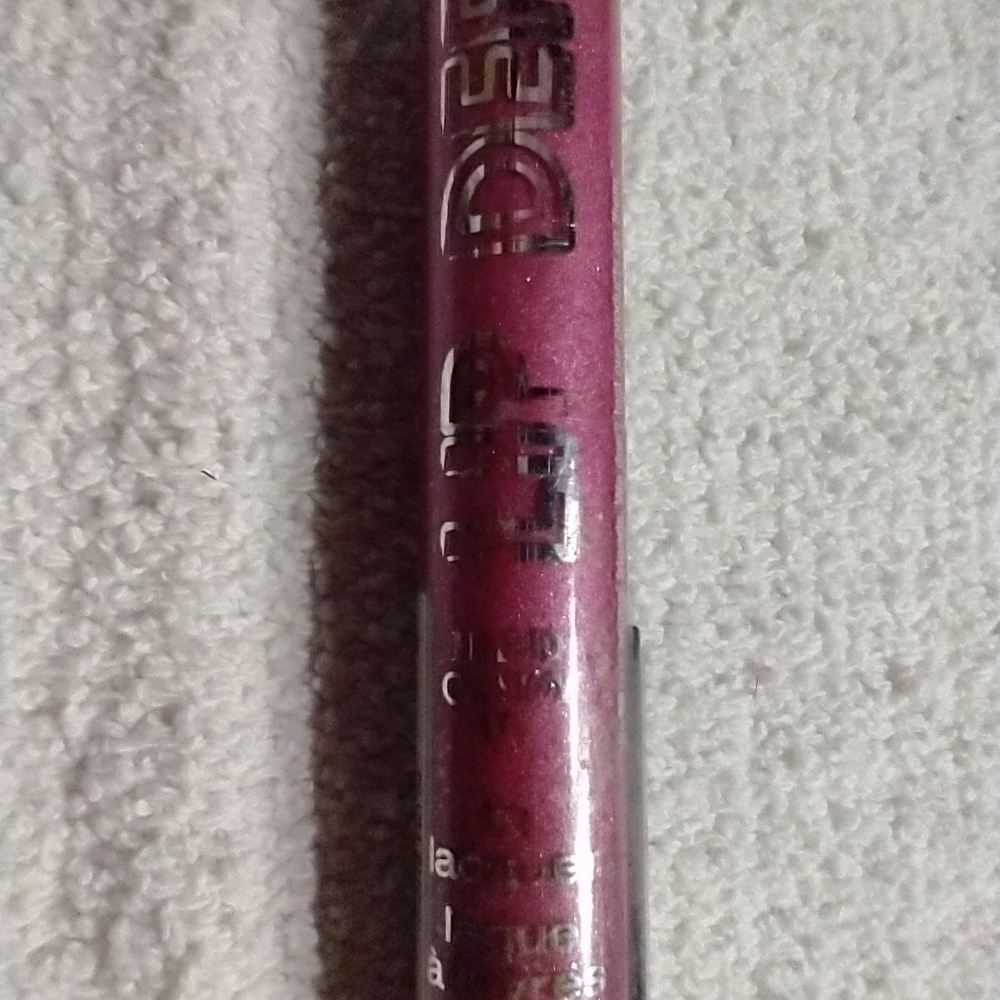 Hard candy lip def 589 plum show